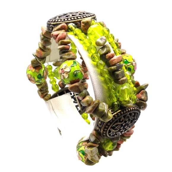 Vintage Multi Strand Green Stretch Bracelet with Unakite Jasper Chips, Faceted - Picture 3 of 4